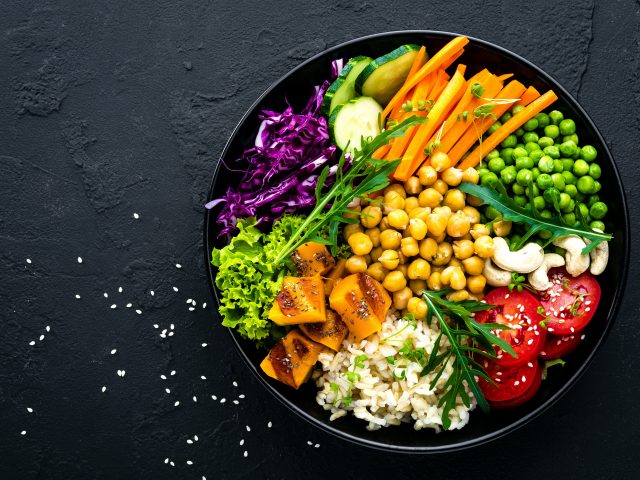 The Pros and Cons of Vegetarian Diets