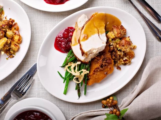 How to Save 1,000 Calories at Your Thanksgiving Meal