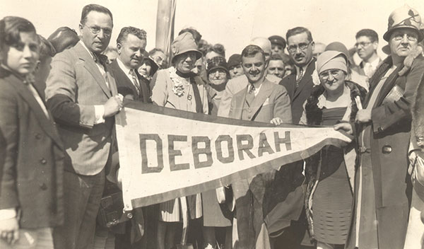 Crowd with pennant